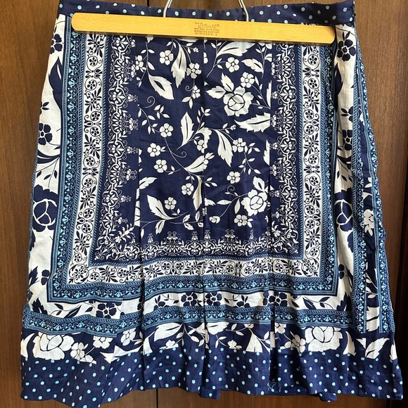 LOFT Dresses & Skirts - LOFT by Ann Taylor Navy and Light Blue Polka Floral Dot Skirt